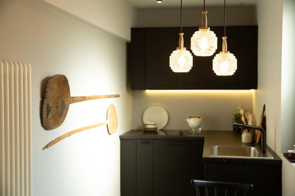 Zen Apartment - Calea Victoriei Bukarest Eksteriør billede