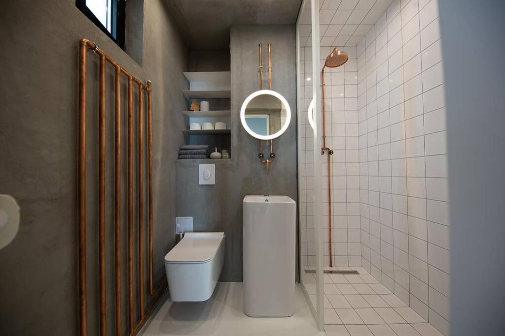 Zen Apartment - Calea Victoriei Bukarest Eksteriør billede